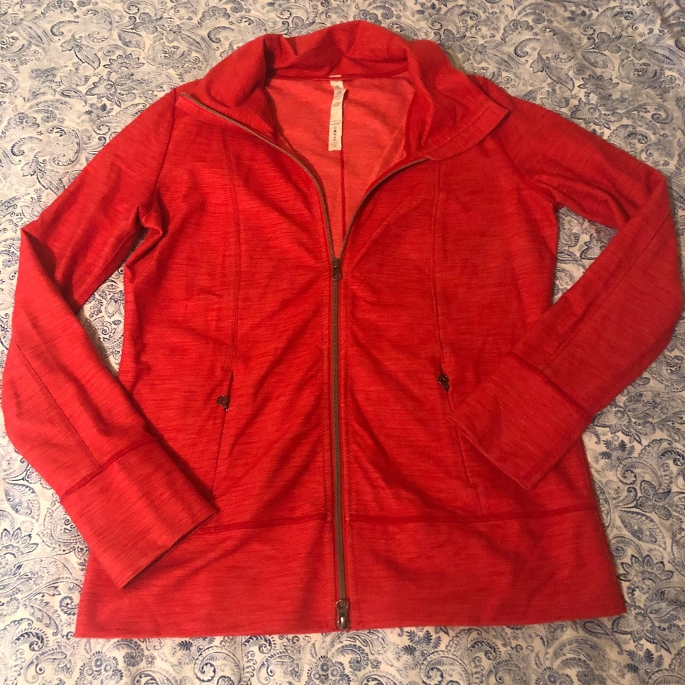 lululemon jacket size 12